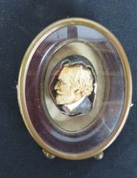 Carved Nut In The Image Of Robert E. Lee In Oval Frame