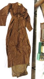 Victorian Brown Chintz Ladies Dress In Good Condition