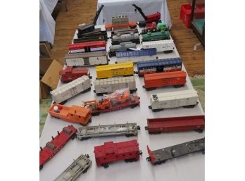 LOT Of 29 LIONEL CARS IS USED AS IS CONDITION