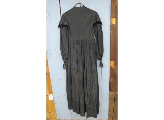 Black Victorian Long Sleeve Dress