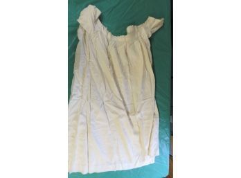 10 Ladies White Nightgowns Plus 3 Tops And 5 Bottoms Not Pictured