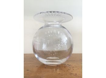 TIFFANY & Co. CRYSTAL GLASS VASE WITH BULBOUS SHAPE AND WIDE COLLAR