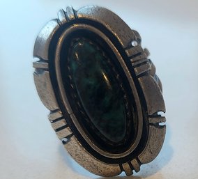 VINTAGE NATIVE AMERICAN TURQUOISE STERLING SILVER(MARKED 925 WITH MAKERS MARK) COCKTAIL RING-SIZE 4-5