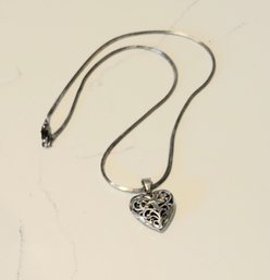 VINTAGE STERLING SILVER (MARKED 925-ITALY) ENCHANTED ENGRAVED HEART PENDANT NECKLACE--16'L