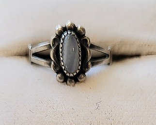 VINTAGE NATIVE AMERICAN INSPIRED STERLING SILVERBLUE LACE AGATE COCKTAIL RING--SIZE 4 1/2