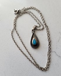 VINTAGE STERLING SILVER SYNTHETIC TEAR DROP TURQUOISE PENDANT NECKLACE--18'L