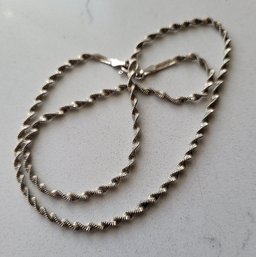 VINTAGE STERLING SILVER (925) TWISTED CHAIN NECKLACE--16'L