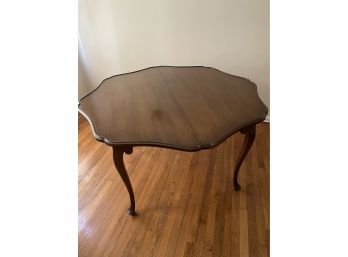 Vintage Cassard  Romano  Expandable Dining Table- Pie Crust Edge!  Two Table Leaves Included W/ Table Pads