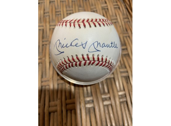 AUTHENTIC 'MICKEY MANTLE' AUTOGRAPHED BASEBALL