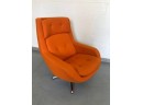 CONTEMPORARY RETRO-STYLE HIGH BACK LOUNGE CHAIR