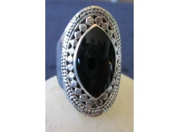 Vintage BLACK STONE RING, STERLING .925 SILVER Setting, Finely Detailed