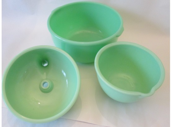 SET Of 3! Vintage JADEITE GLASS BOWLS & JUICE Reamer, For Electric Mixers