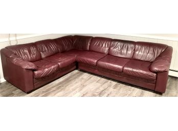 MODERN STYLE Genuine Leather Sectional With Pullout Bed