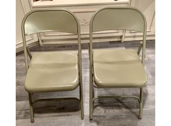 Vintage Beige Metal Folding Chairs