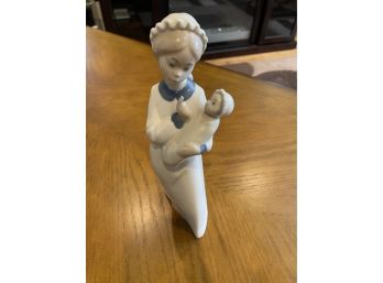 Lladro Mother Holding Baby