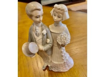 Authentic Lladro Bride & Groom Figurine #4808