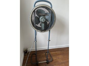 Vintage Mid Century Retro Floor Standing Electric Fan