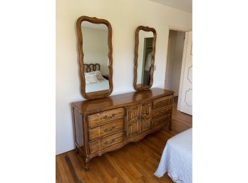 Vintage Chest Of Drawers With 2 Mirrors