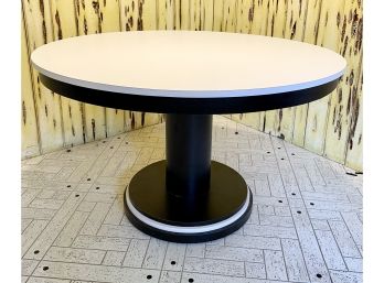 Vintage Modern Black & White Mica Pedestal Table With 4 Chairs