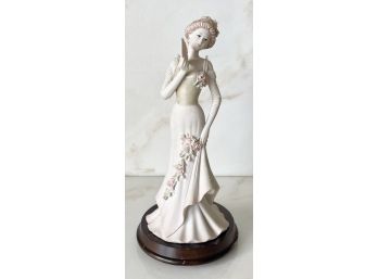 Vintage Lady With Fan Italian Figurine
