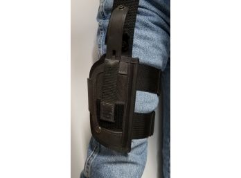 Galco Tactical Thigh Holster T-COM202 - Fits Handguns With Compact Frames