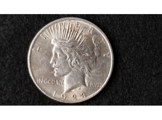 US 1923  Silver Peace Dollar - Fine