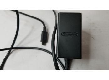 Nintendo Switch AC Adapter - Genuine - Official P/N HAC-002 - USB-C