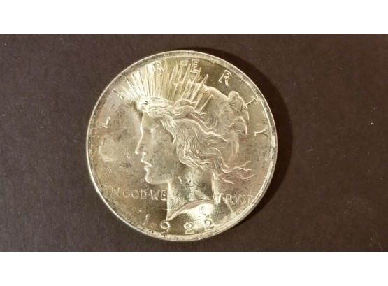 US 1922 Silver Peace Dollar - AU