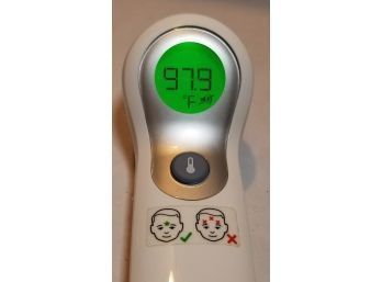 Braun No Touch  Forehead Thermometer -
