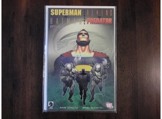 Crossover Comic - Superman And Batman Versus Aliens And Predator #1