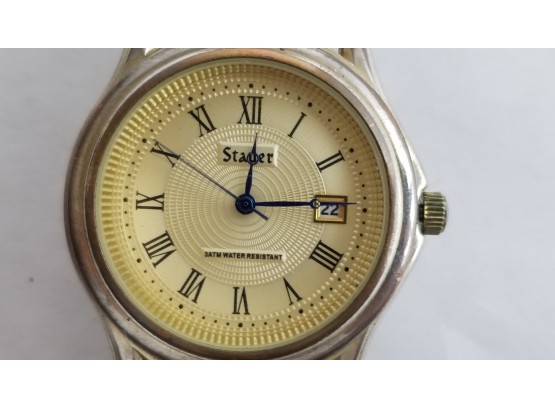 Vintage Staur Metropolitan Watch - Gold Tone Expandable Band - Date Display