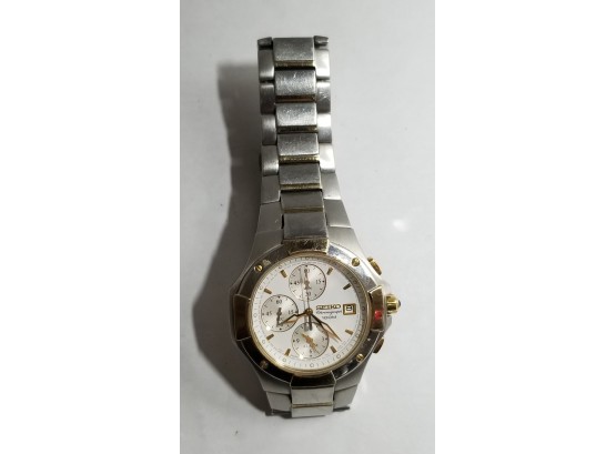 Seiko Chronograph Watch - Date Display - Silver And Gold Tone - 7T62