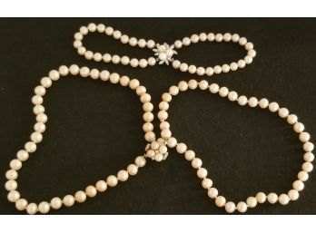 Felco Cultured Pearls In Original Jewelry Holder Box - Bracelet And Necklace
