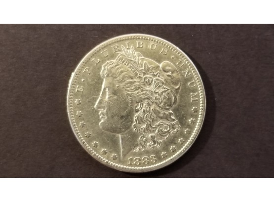 US 1883 S Morgan Silver Dollar - Almost Uncirculated