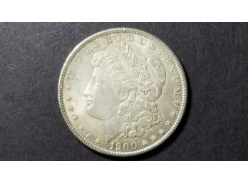 US 1900 Morgan Silver Dollar - Extremely Fine