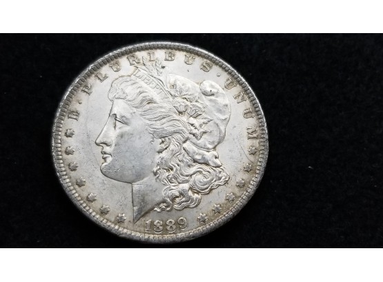 US 1889 Morgan Silver Dollar - Very Fine
