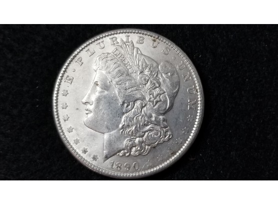 US 1890 Morgan Silver Dollar - Extremely Fine