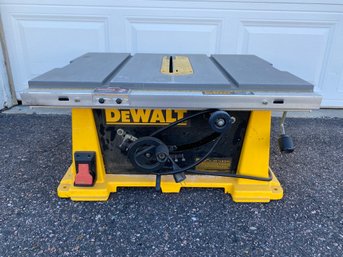 Dewalt 10' Portable Table Saw, Model DW744