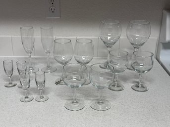 Great Assortment Of Cocktail Drinking Glasses - Set Of 14