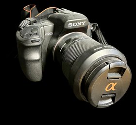 Sony Alpha 200 Camera W/ Sony SH0006 Lens & Strap