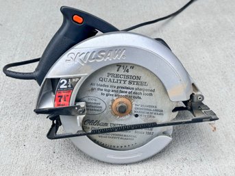 SkilSaw 2 1/4 With New 7 1/4 Chisel Tooth Combination Steel