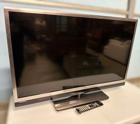 42in Hitachi Ultravisuon Flat Screen TV