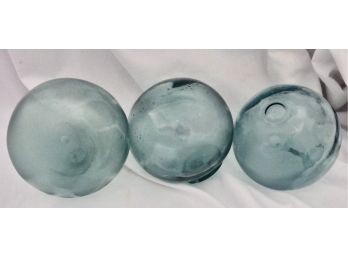 Set Of 3 Green Glass Decorative Balls