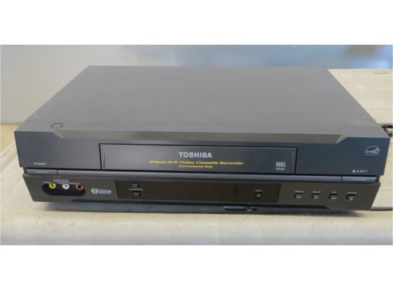 Toshiba Video Cassette Recorder W522 With Remote