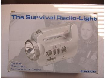 NEW THE SURVIVAL RADIO-LIGHT GENERATOR CRANK FLASHLIGHT RADIO