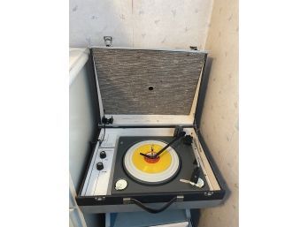 Antique Sears Silvertone Turntable & Golden Records The Night Before Christmas Record