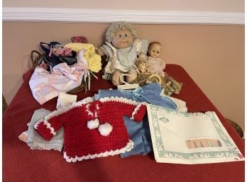 Vintage Cabbage Patch With Birth Certificate, Antique Dolls & Doll Clothing