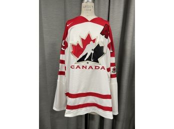 New With Tags Signed Tavares Canada Olympics Hockey Jersey Size Large