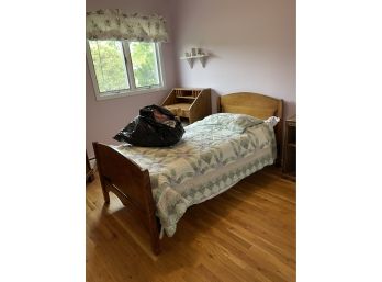 Vintage Twin Bed & Bedding