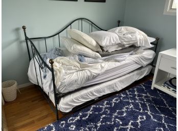 Metal Trundle Bed
